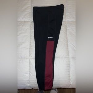Nike Cropped Leggings
